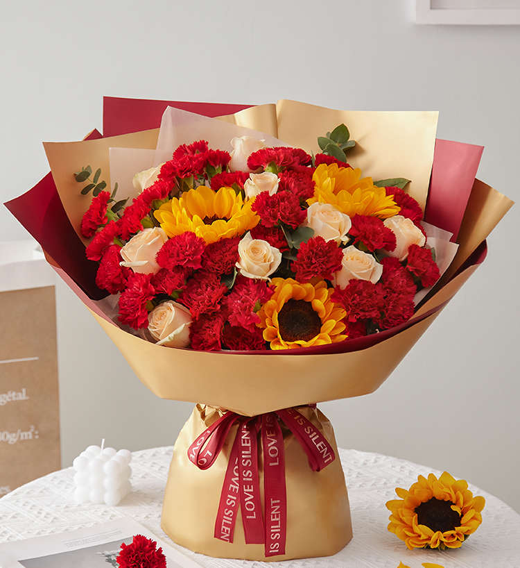 镇江外婆70岁生日，可以给老人家送花吗?送花该送给什么呢？
